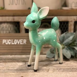 Glittery Turquoise Reindeer